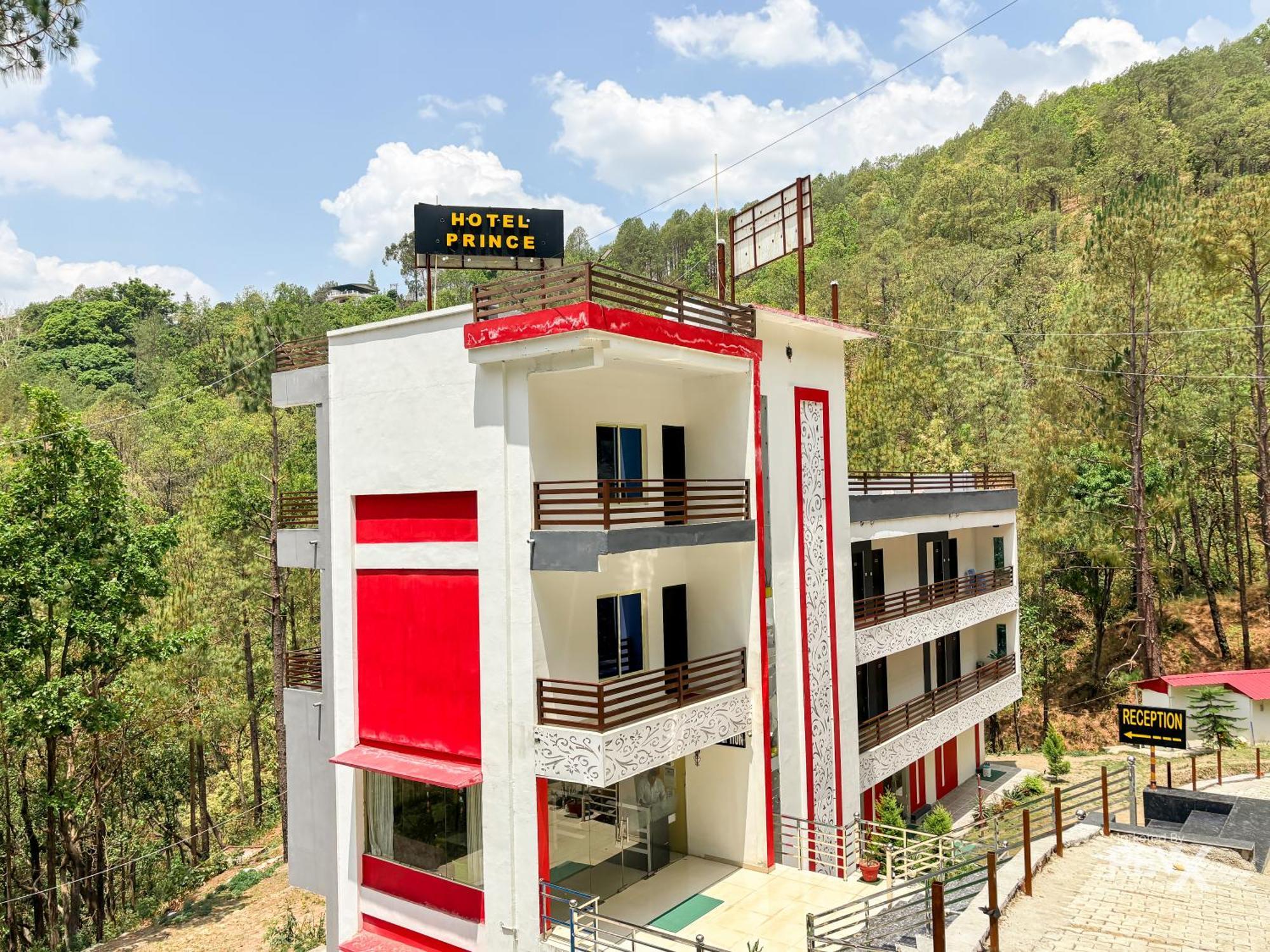 Hotel Prince Valley Лансдаун Екстер'єр фото