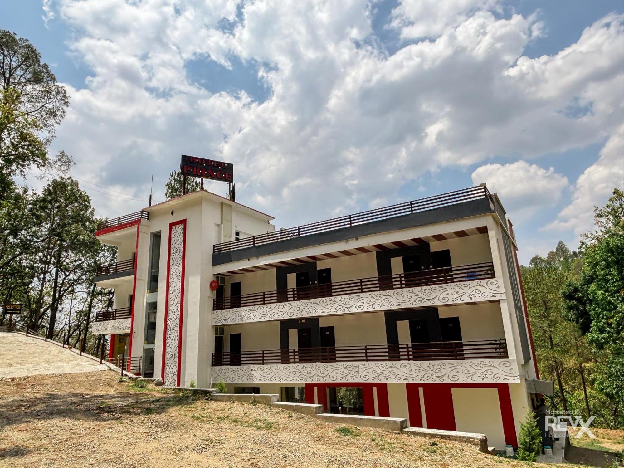 Hotel Prince Valley Лансдаун Екстер'єр фото