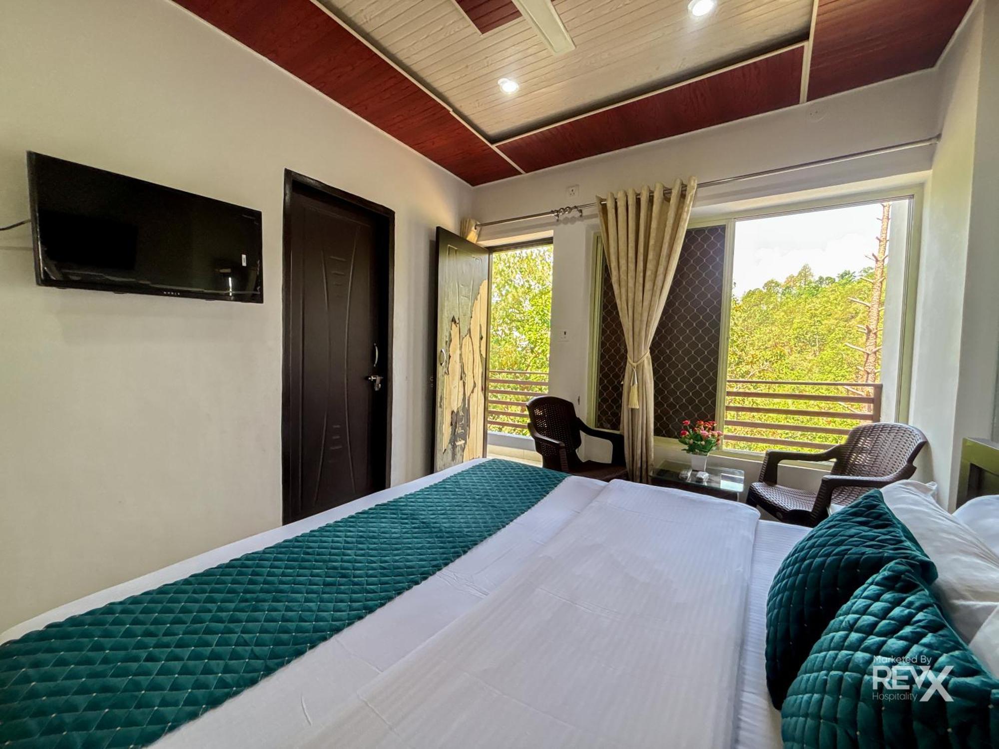 Hotel Prince Valley Лансдаун Екстер'єр фото